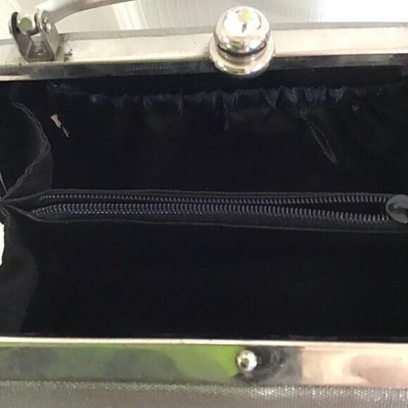 Vintage Silver Metal Clutch Purse Evening Handbag Top Handle 8.5x4 - Picture 16 of 16